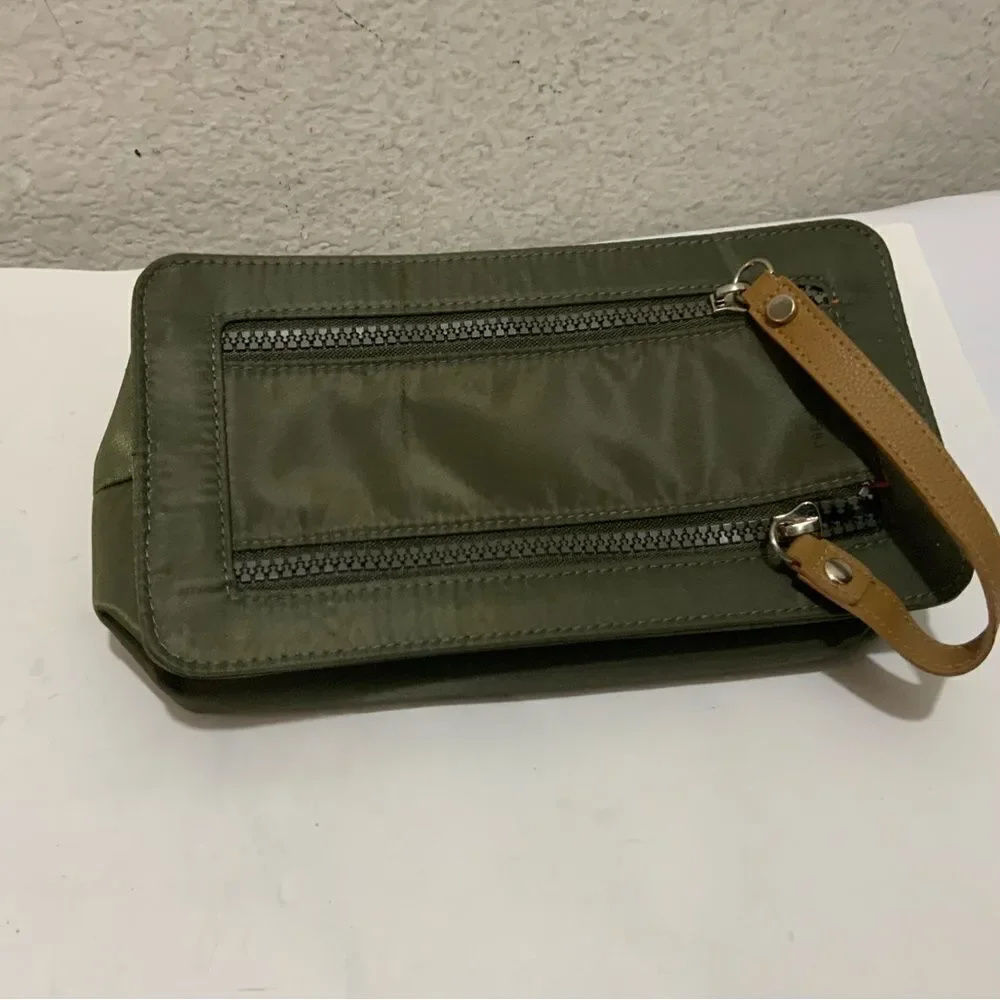 New rag & bone olive Green toiletry bag